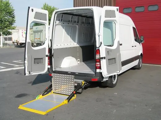 Van-Lift an einem Transporter DH-C001.03
