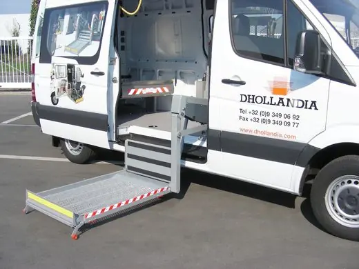 Van-Lift an einem Transporter DH-P1.03