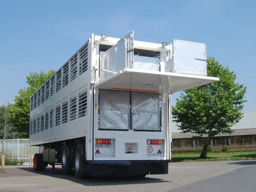 Vertikallift an einem Fahrzeugaufbau DH-VBV.25