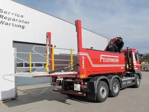 Vertikallift an einem Fahrzeugaufbau DH-VHC.30.E1