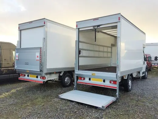 Vertikallift an einem Fahrzeugaufbau DH-VO.07.K1