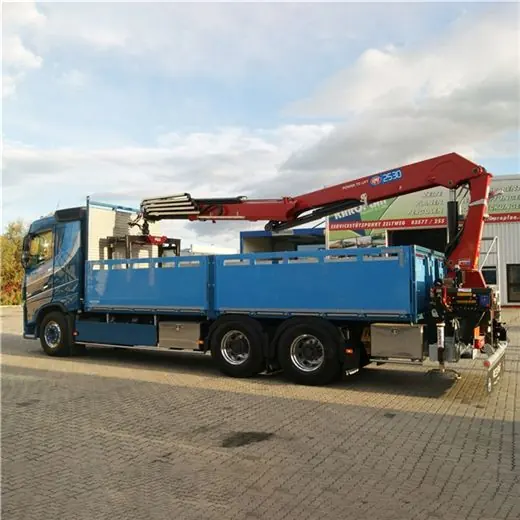Langarmkran auf einem Lkw 2530L-RCS